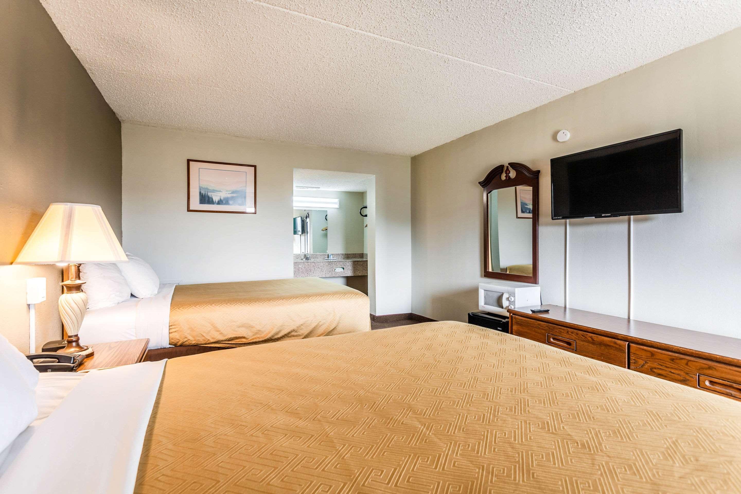 Rodeway Inn Renfro Valley Mount Vernon Экстерьер фото